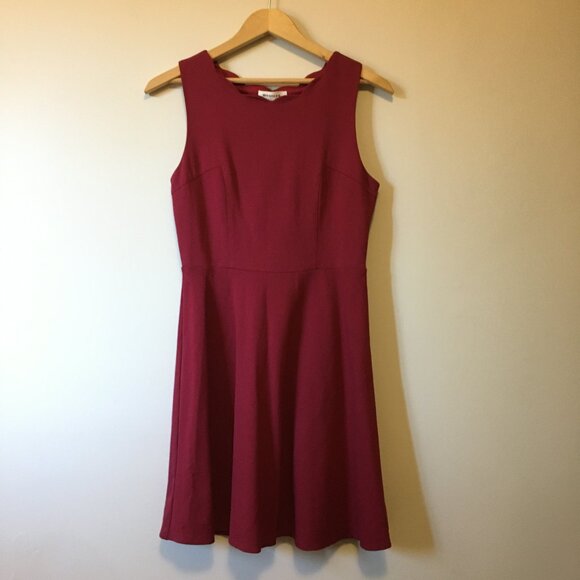Ruby Red Fit & Flare Scallop Collar Sleeveless Dress - Picture 1 of 14